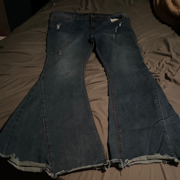 Distressed Blue Jeans - Picture 3 of 5